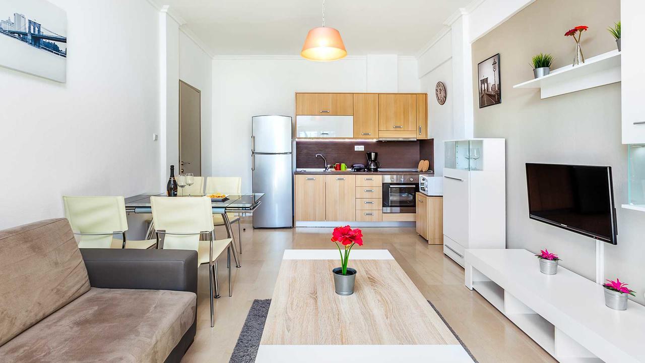 Polýgyros Michalis Apartments מראה חיצוני תמונה