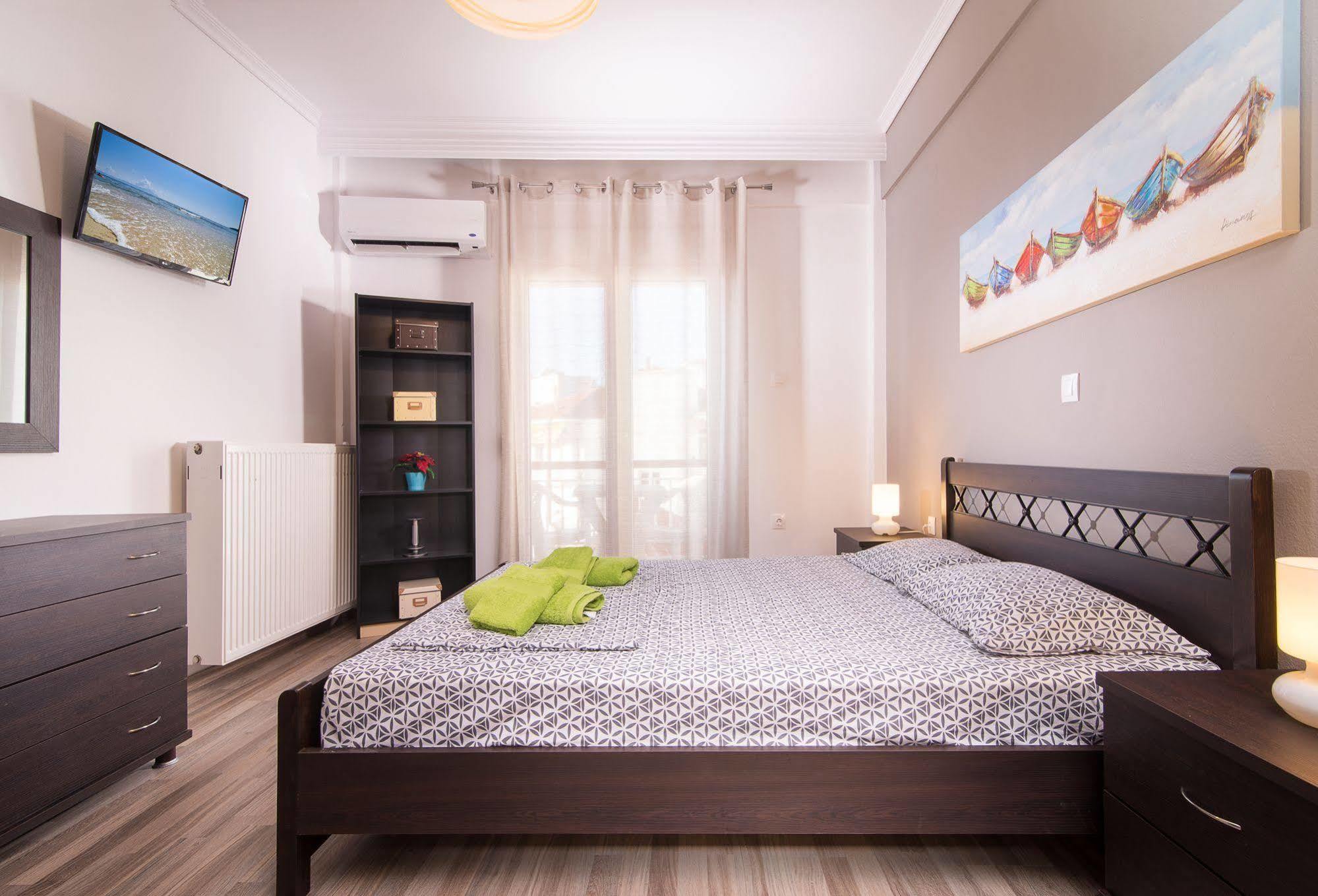 Polýgyros Michalis Apartments מראה חיצוני תמונה
