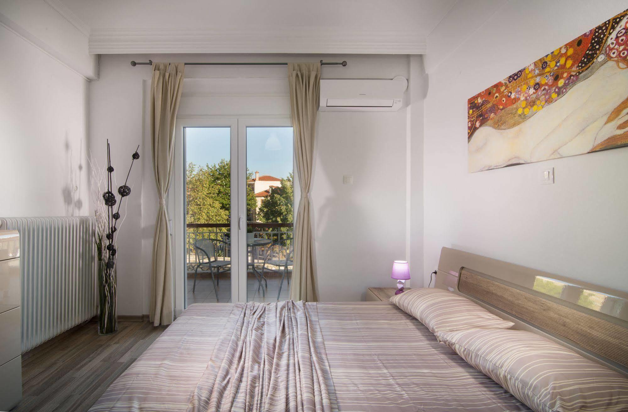 Polýgyros Michalis Apartments מראה חיצוני תמונה